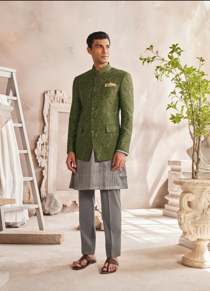 AW'26 ceremonial range Sparkler by Anecdote