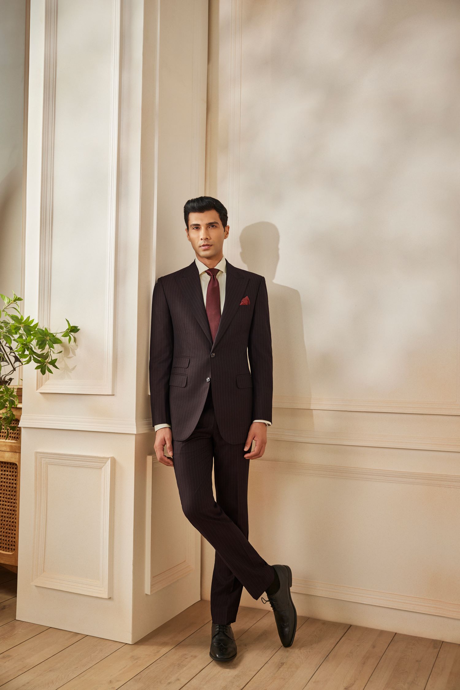 AW'26 premium Suiting Range Rover by Anecdote